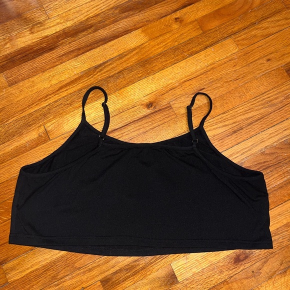 Crop top - Picture 2 of 2